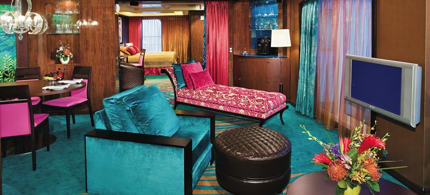 Norwegian Jewel - The Haven Owner&-s Suite with Large Balcony (H3)