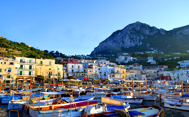 Capri Adası - İtalya Limanı